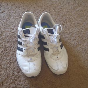 Womens Adidas Athletic Shoes Size 8.5M